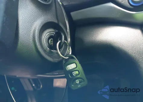 2019 Hyundai Elantra Sel from USA, damaged, VIN 5NPD84LF4KH421680